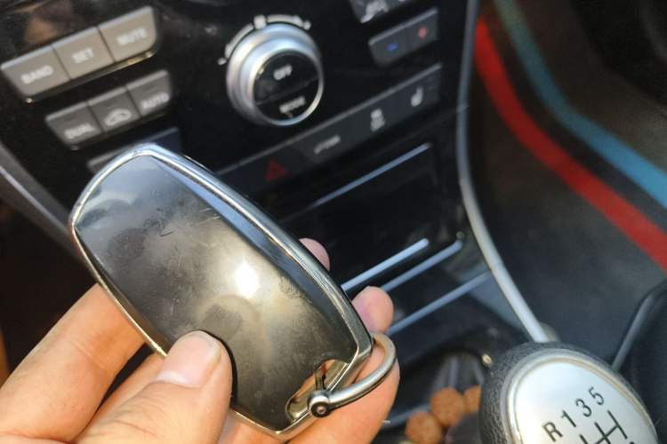 Used Haval H2 2017 Red-Label 1.5T Manual Two-Wheel Drive Luxury Model