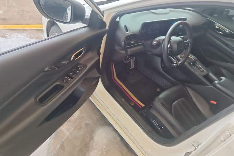 Used GAC Trumpchi EMPOW 2021 270T DCT J15 Version Driver Seat