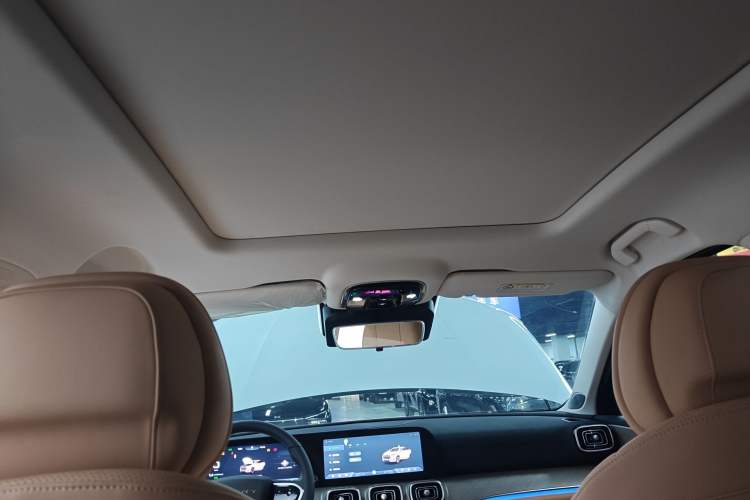 Used Chery Tiggo 9 2023 2.0T Dual-Clutch Two-Wheel Drive Luxury Edition 7 Seats Headliner