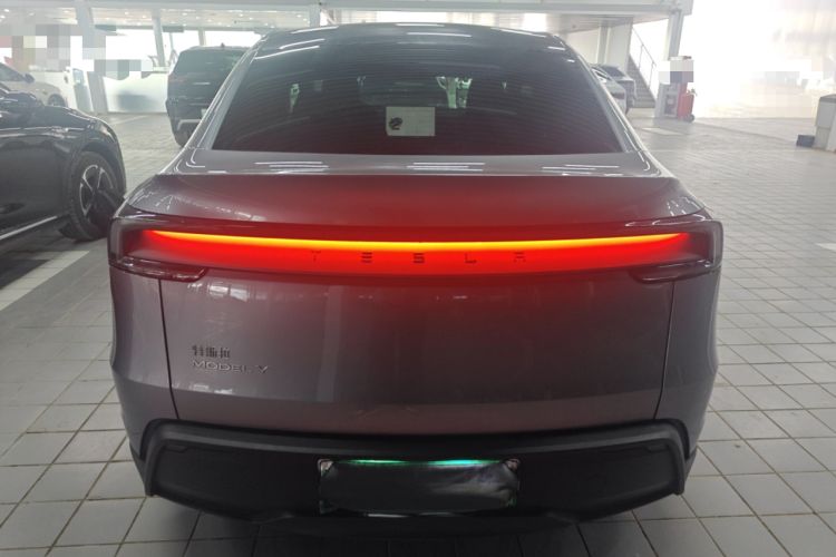 Used Tesla Model Y 2025 Rear-Wheel Drive First Edition Rear