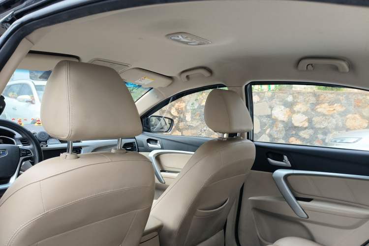 Used Geely Auto Emgrand 2017 Sedan Million Edition 1.5L Manual Luxury Model
