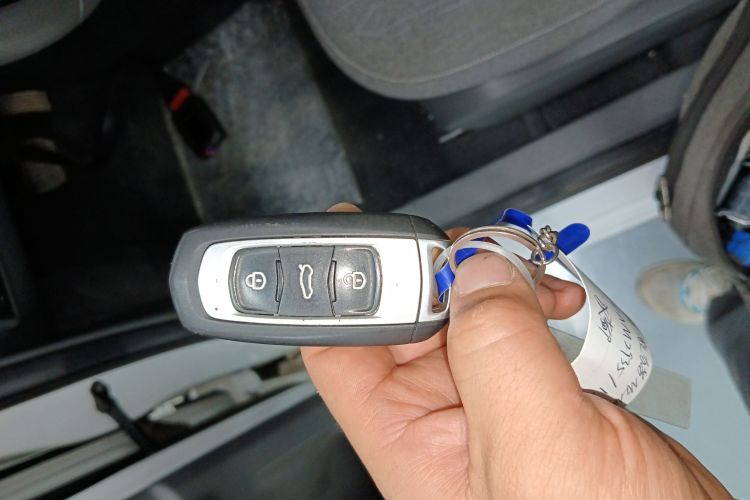 Used Geely Galaxy Panda 2025 210km Panda Rider Interior 1