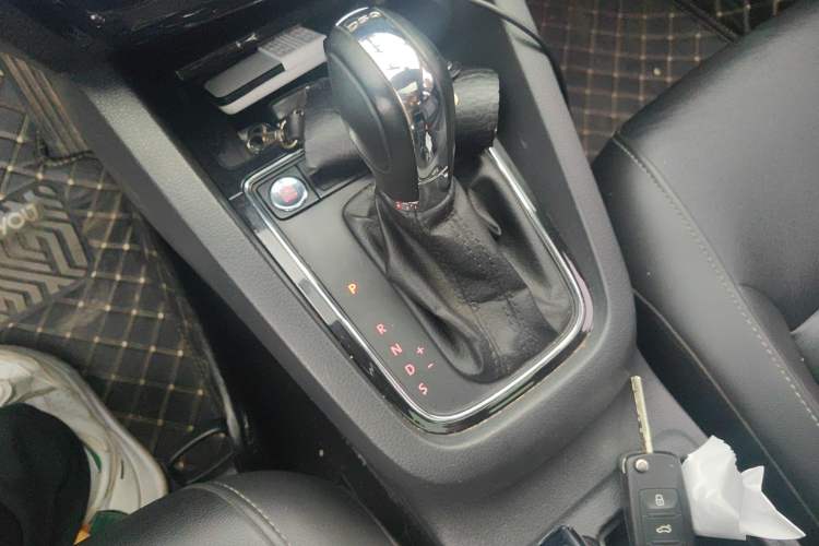 Used Volkswagen Sagitar 2017 230TSI Automatic Comfort Version