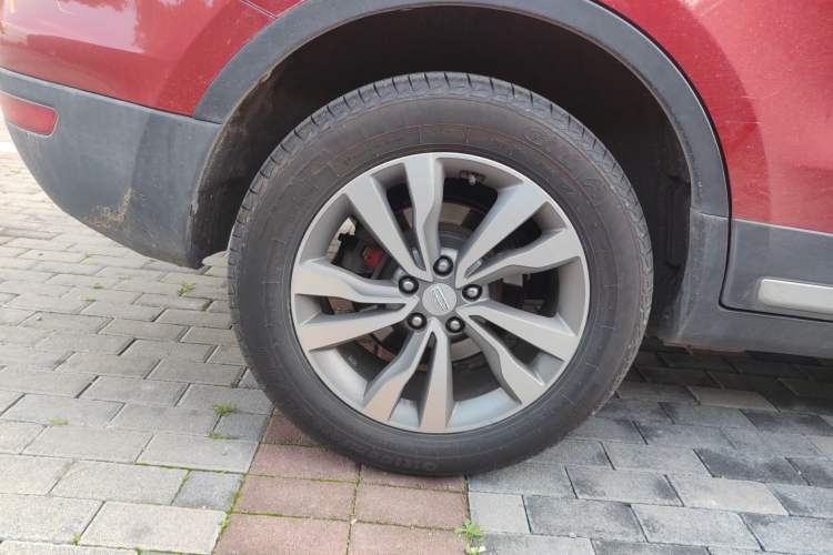 Used Geely Auto Emgrand X7 Sport 2016 1.8TD Automatic Smart Model Right Rear Wheel Hub