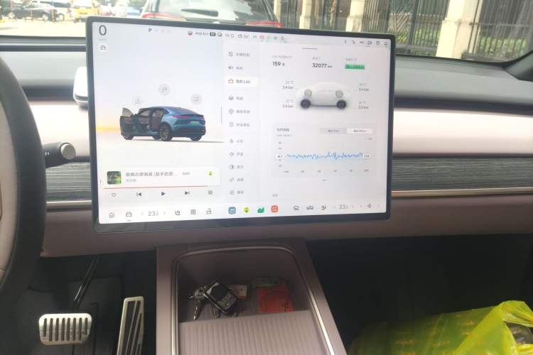 Used ONVO L60 2024 60 kWh Rear-Drive Version
