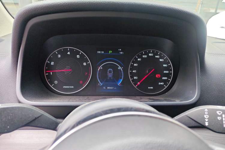 Used BYD Tang 2019 2.0T Automatic SmartConnect Luxury Edition 5 Seats China VI Standard