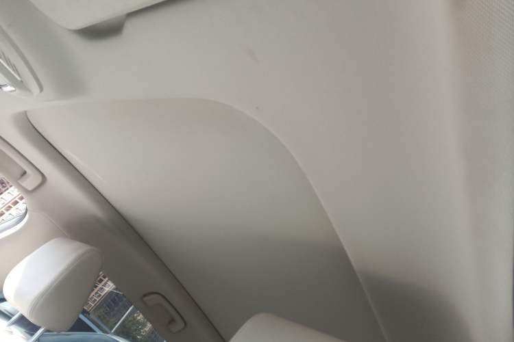 Used Wuling Xingyun 2023 2.0L DHT Flagship Edition
