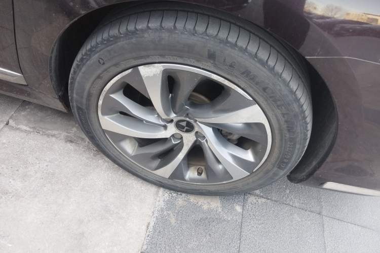 Used DS 5LS 2015 1.6T Luxury Edition THP160 Right Front Wheel Hub