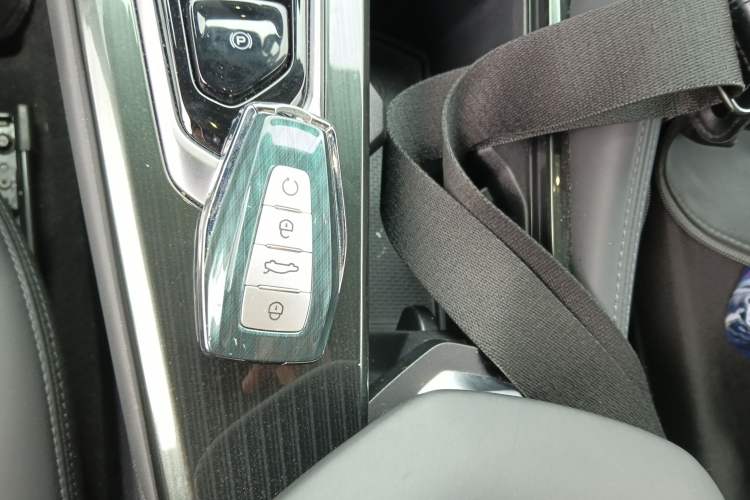 Used Geely Auto Monjaro L 2021 2.0TD DCT EVO Two-Wheel Drive Prestige Version Vehicle Key