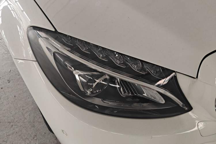 Used Mercedes-Benz C-Class 2017 Facelift C 200 L Sport Edition