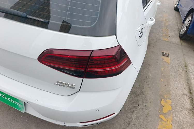 Used Volkswagen Golf 2020 280TSI DSG Luxury Edition Right Rear Taillight