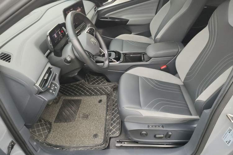 Used Volkswagen ID.4 CROZZ 2021 Long-Range PRO Two-Wheel Drive Version