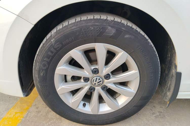 Used Volkswagen Bora 2020 1.5L Automatic Fashion Edition Left Front Wheel Hub