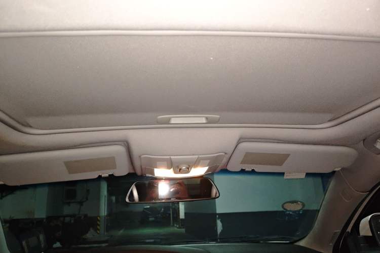 Used Roewe 550 2014 550S 1.8L Automatic Smart Selection Model
