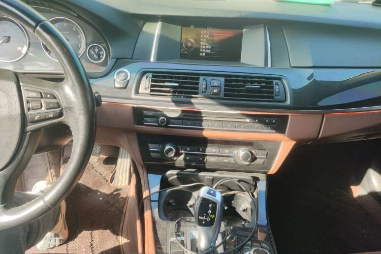 Used BMW 5 Series 2014 520Li Elegant Model