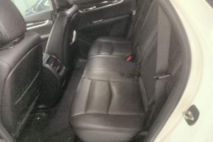 Used Cadillac XT5 2018 25T Luxury Model