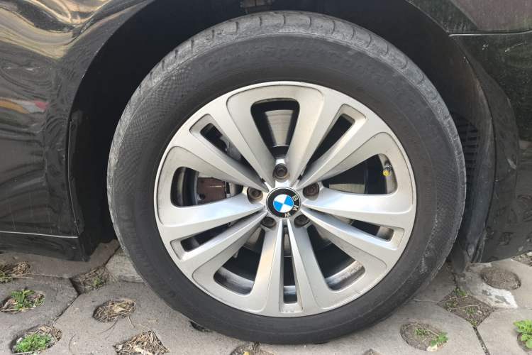 Used BMW 7 Series 2009 730Li Leading Model Right Front Wheel Hub