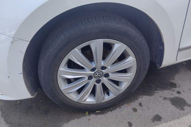 Used Volkswagen Bora 2018 1.5L Manual Comfort Model Left Front Wheel Hub