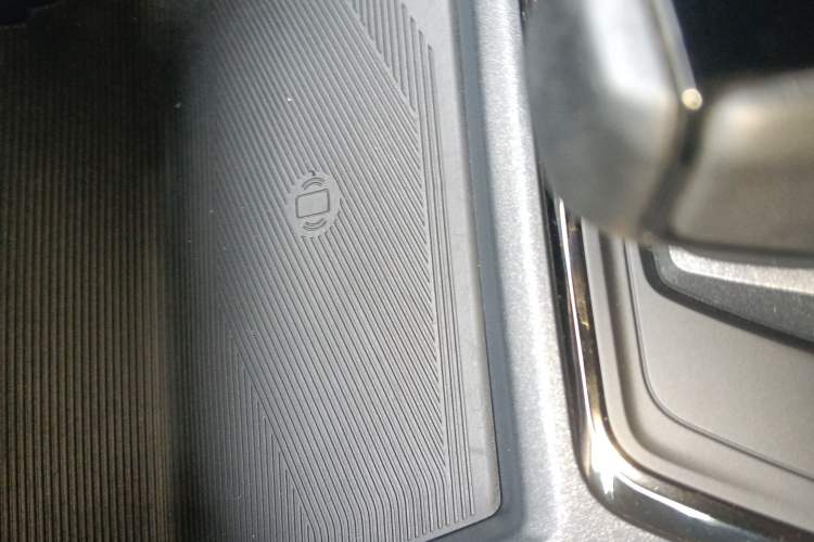 Used Lynk & Co 05 2020 2.0TD Four-Wheel Drive HypeHalo Interior 1