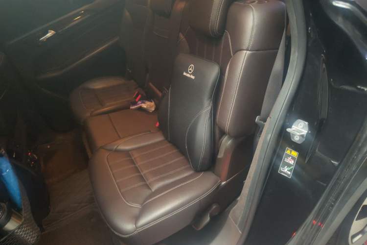 Used Mercedes-Benz GLS 2018 Refreshed GLS 400 4MATIC Dynamic Edition Left Rear Seat