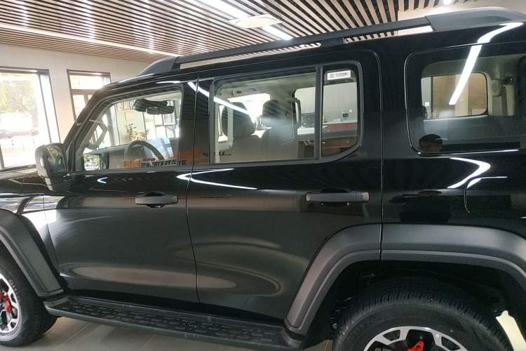 Used Tank 300 New Energy 2025 Hi4-T
