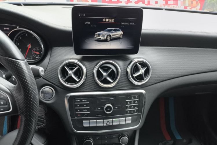 Used Mercedes-Benz GLA 2018 GLA 200 Fashion Model Audio And AC Panel