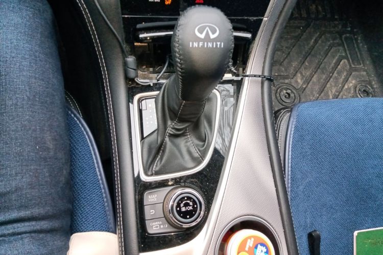 Used Infiniti Q50L 2018 2.0T Enjoyment Version China VI Standard
