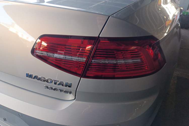 Used Volkswagen Magotan 2019 330TSI DSG Leading Model China VI Standard
