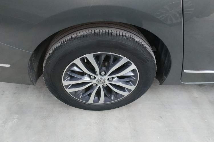 Used Buick GL8 2017 ES 28T Flagship Model China V Standard