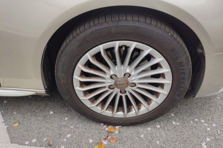 Used Audi A4L 2016 35 TFSI Automatic Comfort Model Right Front Wheel Hub