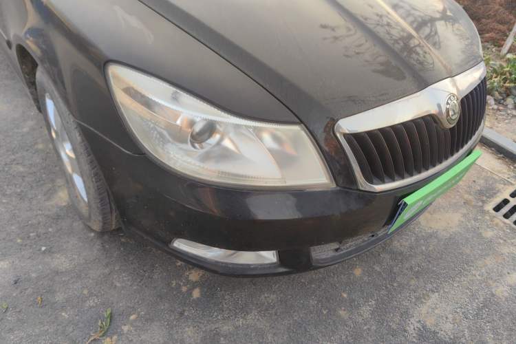 Used Skoda Octavia 2010 1.6L Manual Eado Edition
