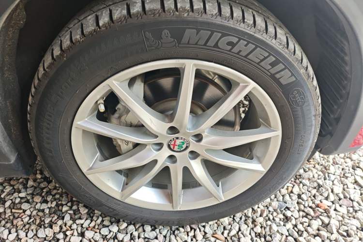 Used Alfa Romeo Stelvio 2017 2.0T 280HP Luxury Edition
