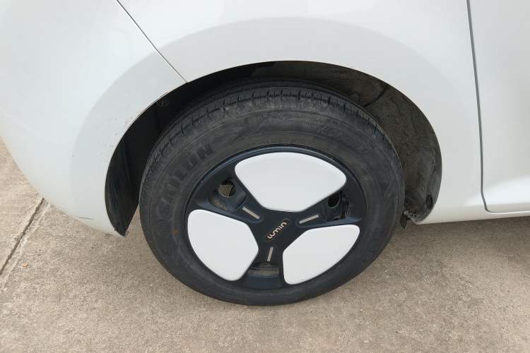 Used CHANGAN NEVO Lumin 2023 205km Xiangqin Version Exterior 5