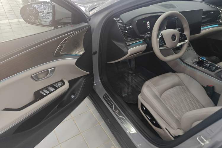 Used BYD Han 2025 DM-i Intelligent Driving Edition 125KM LiDAR Flagship Model Driver Seat