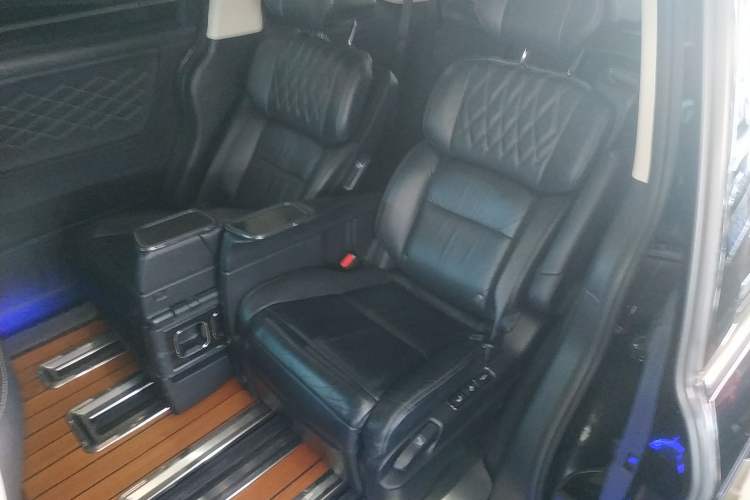 Used Honda Elysion 2019 2.0L Hybrid Luxury Edition Left Rear Seat