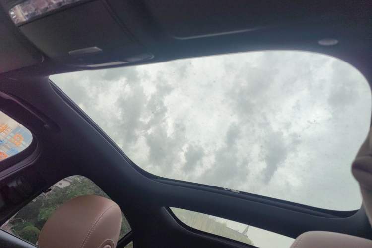 Used Mercedes-Benz E-Class 2019 E 260 Sport Edition Headliner