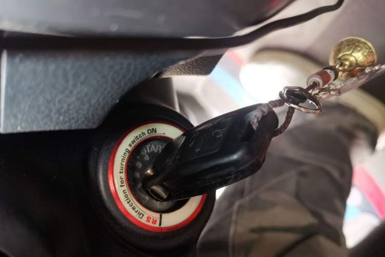 Used Nissan Livina 2010 Jingrui Edition 1.6L Manual Standard Model Vehicle Key