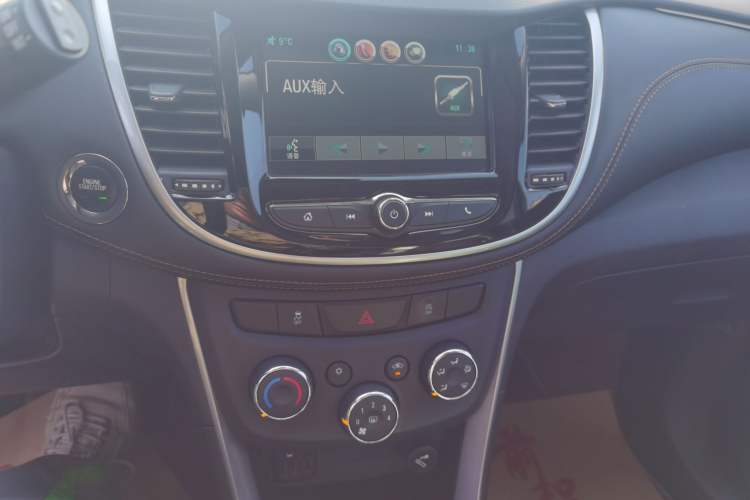 Used Chevrolet Trax 2018 330T Automatic Two-Wheel Drive Luxury Model
