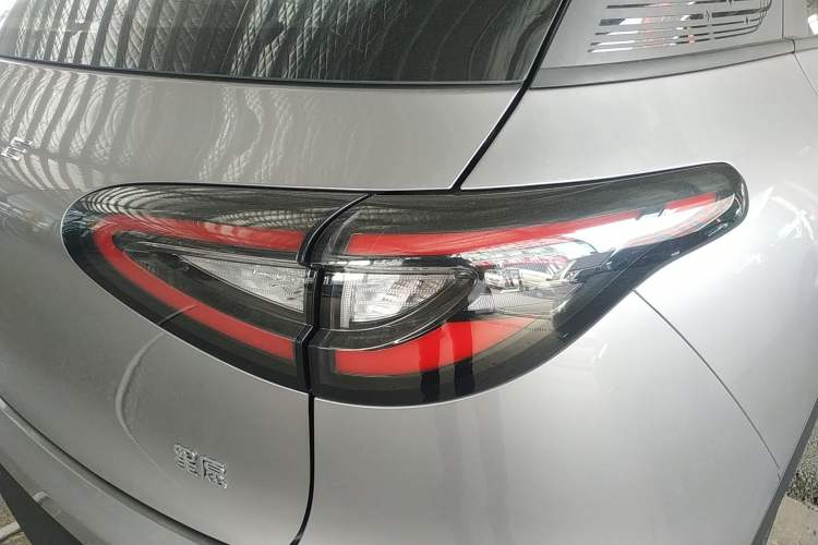 Used Geely Galaxy Geome 2026 Model 310km Dream Edition Right Rear Taillight