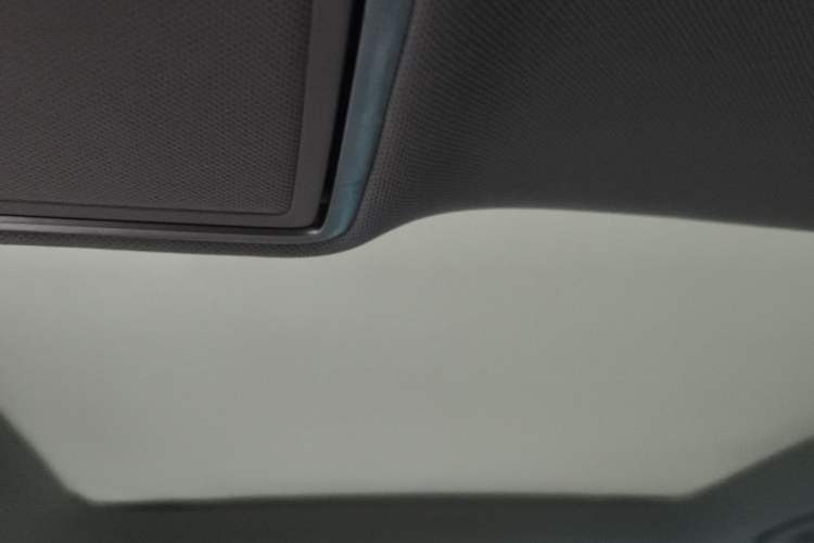 Used Mercedes-Benz C-Class 2015 C 200 L 4MATIC Sport Edition Headliner