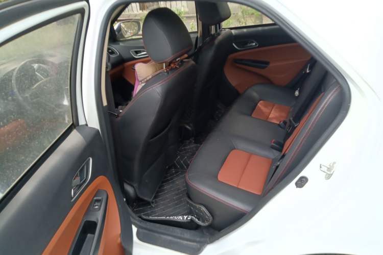 Used Geely Auto Diamond 2016 1.5L Manual Elite Edition