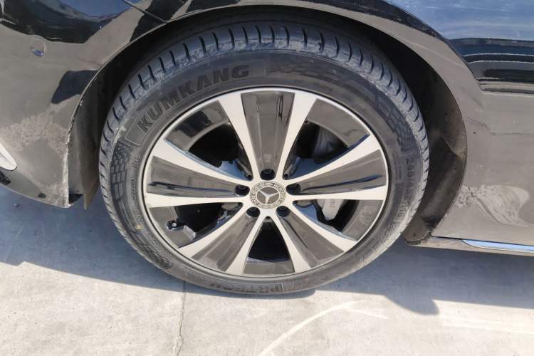 Used Mercedes-Benz E-Class New Energy 2023 E 350 e L Plug-in Hybrid Sedan Left Front Wheel Hub