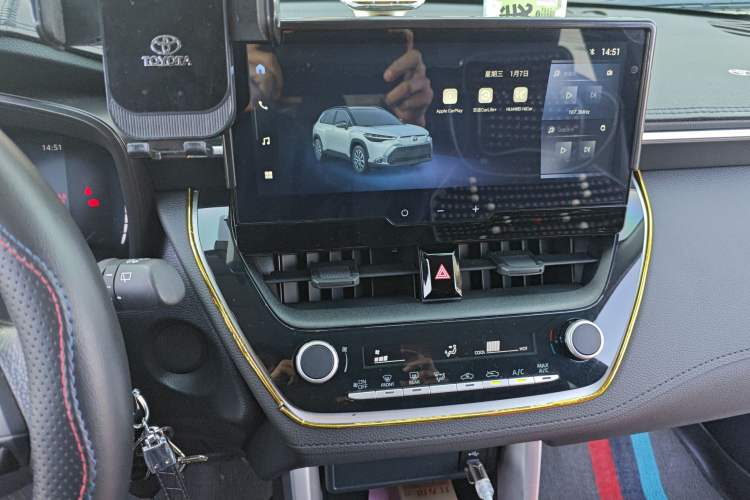 Used Toyota FRONTLANDER 2024 2.0L CVT Elite Edition
