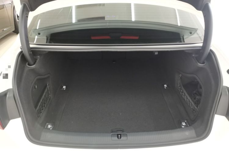 Used Audi A4L 2019 40 TFSI Fashion Edition China VI Emission Standard
