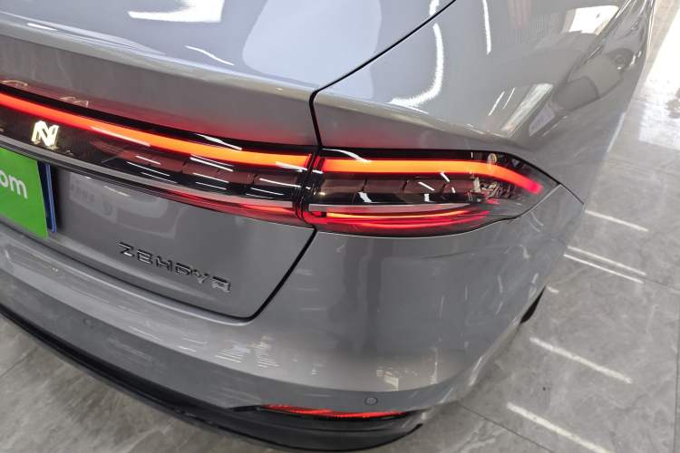 Used Lincoln Z 2024 2.0T Two-Wheel Drive Prestige Hybrid Version