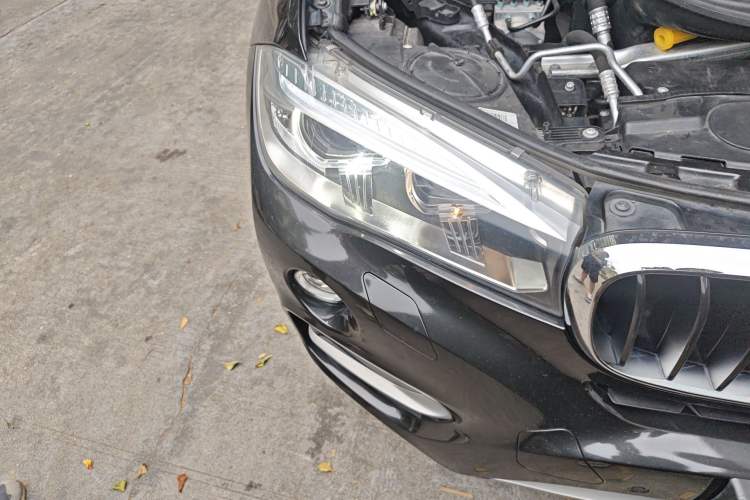Used BMW X6 2015 xDrive28i Right Front Headlight