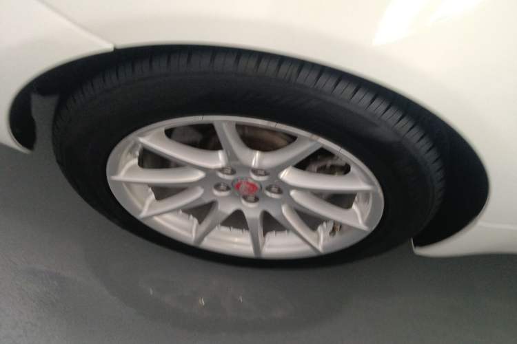 Used Jaguar XJ 2016 XJL 2.0T Two-Wheel-Drive Elegant Business Edition
