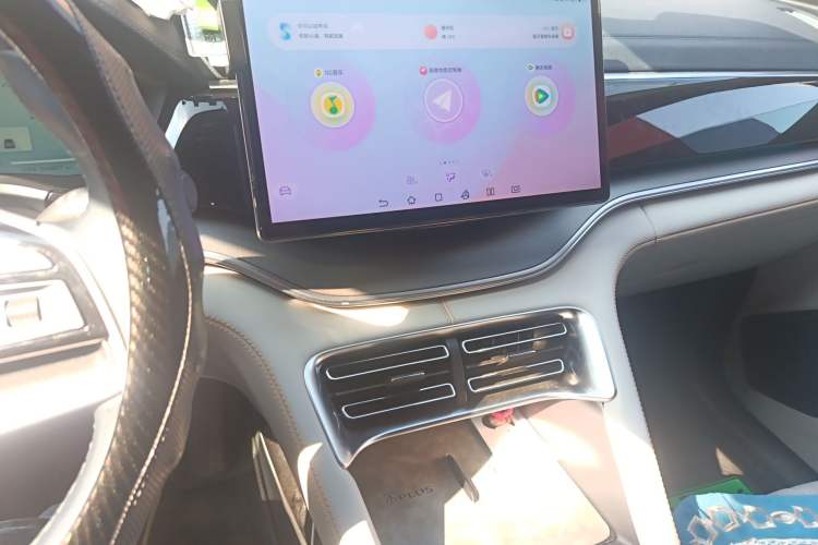 Used BYD Song PLUS New Energy 2023 Champion Edition DM-i 110KM Flagship PLUS Audio And AC Panel