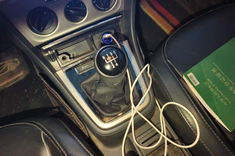 Used Volkswagen Lavida 2013 Restyled Classic 1.6L Manual Comfort Edition
