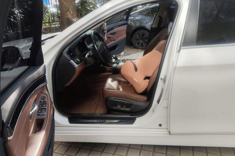 Used BMW 5 Series 2014 520Li Elegant Model